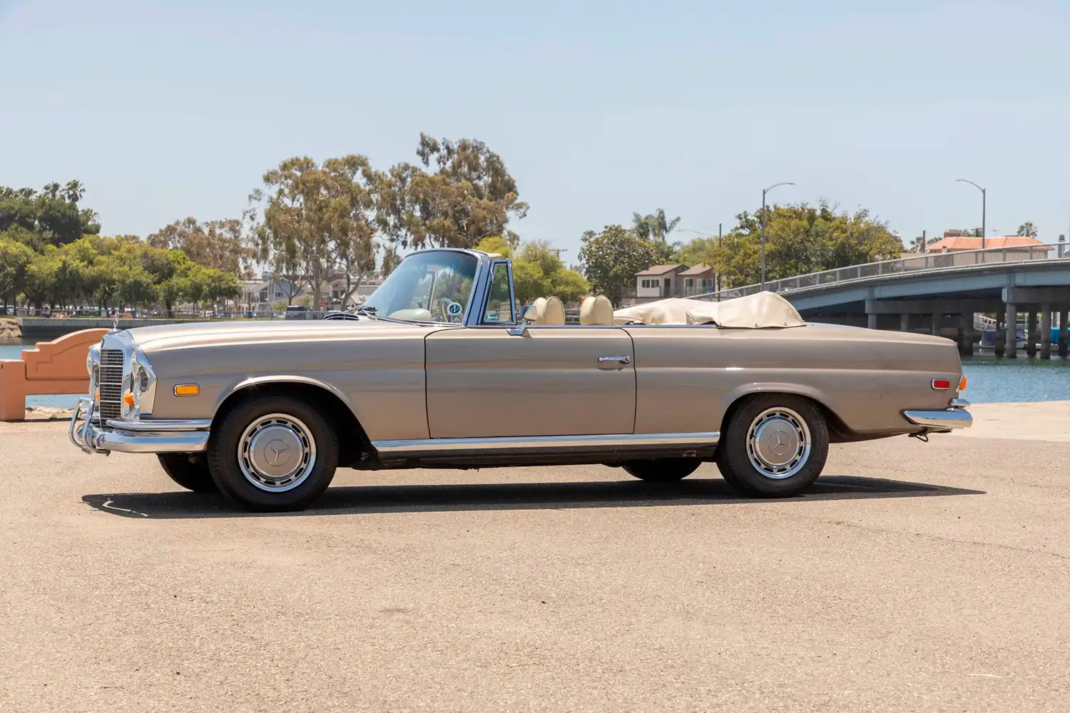 1969 Mercedes-Benz 280SE Cabriolet