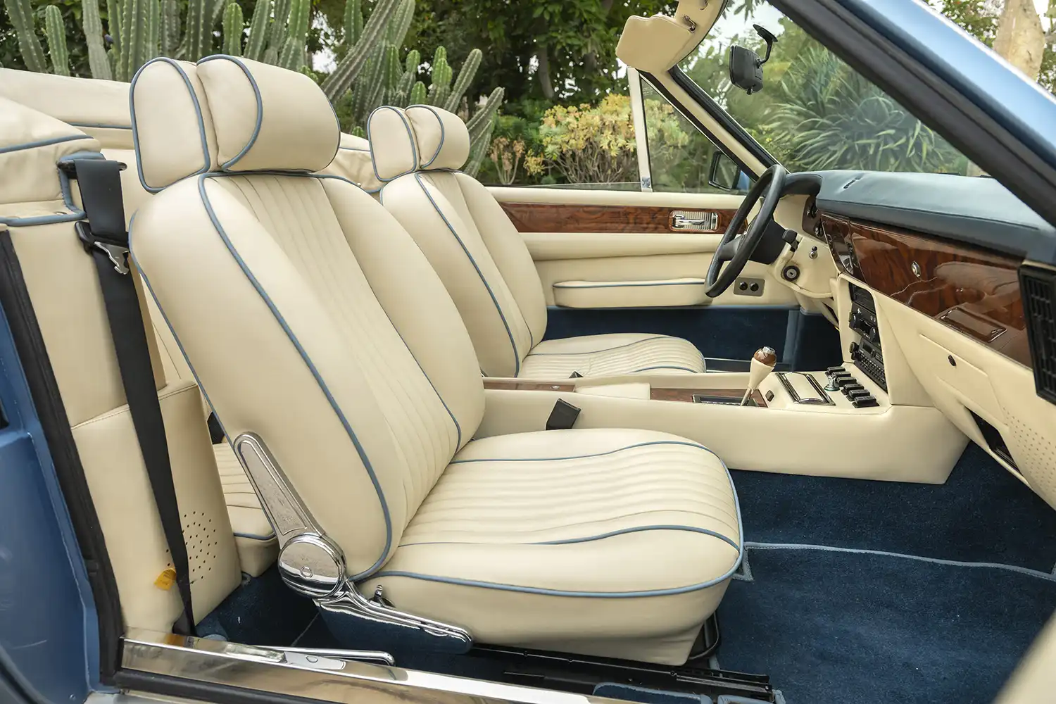 1989 Aston Martin V8 Volante