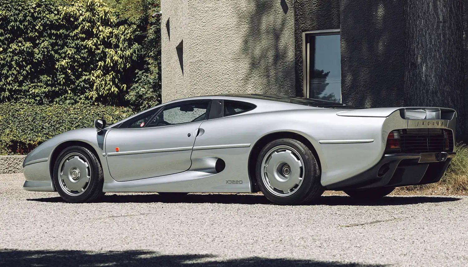 1993 Jaguar XJ220