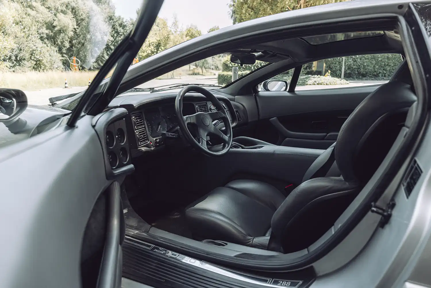 1993 Jaguar XJ220