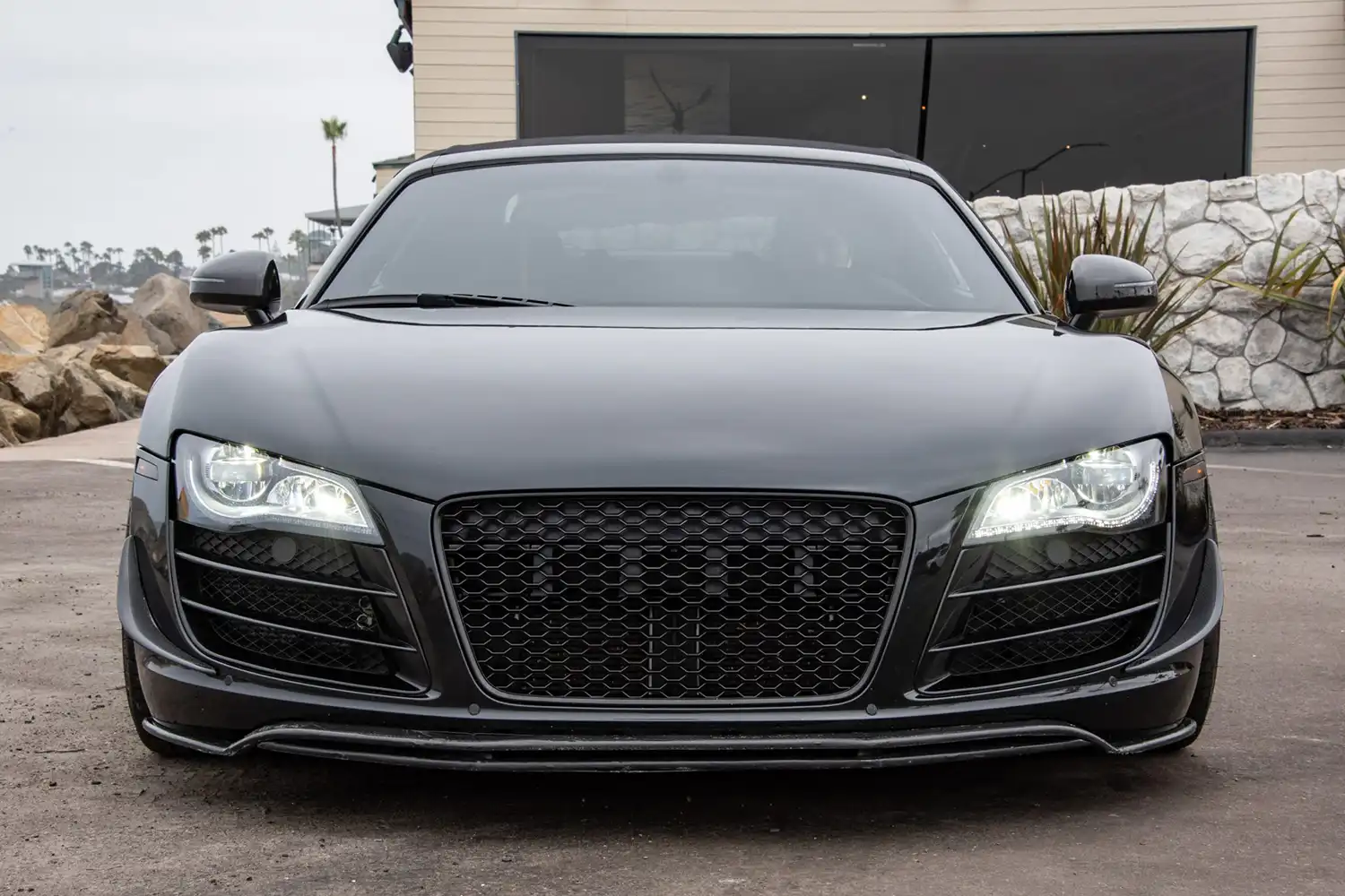 Phantom Black 2011 Audi R8 Spyder