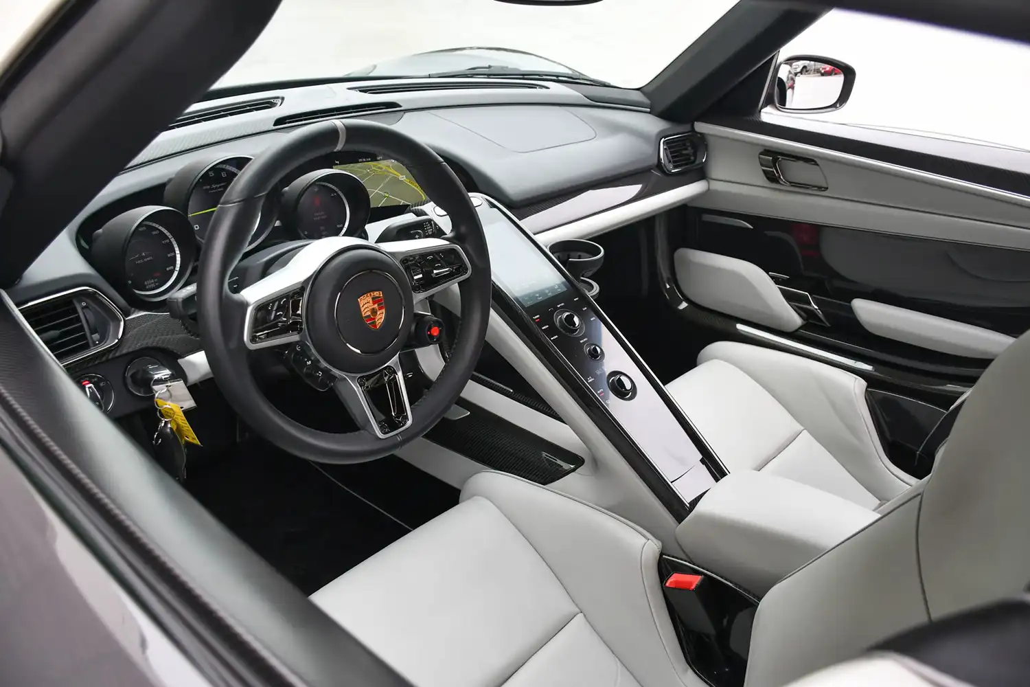 2015 Porsche 918 Spyder