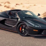 2017-Ferrari-LaFerrari-Aperta_1366372