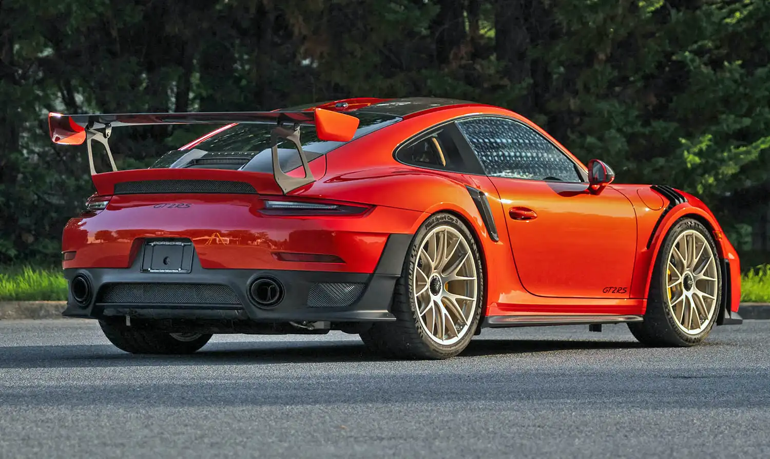 2018 Porsche 911 GT2 RS Weissach