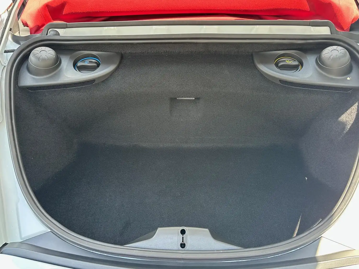 2022 Porsche 718 Spyder