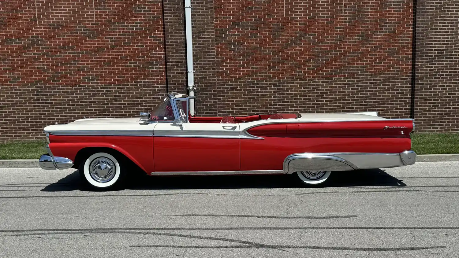 1959 Ford Fairlane Skyliner