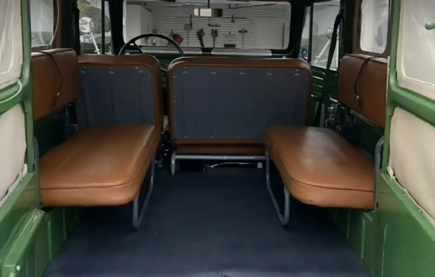 1968 Toyota FJ-40 Land Cruiser Troopy