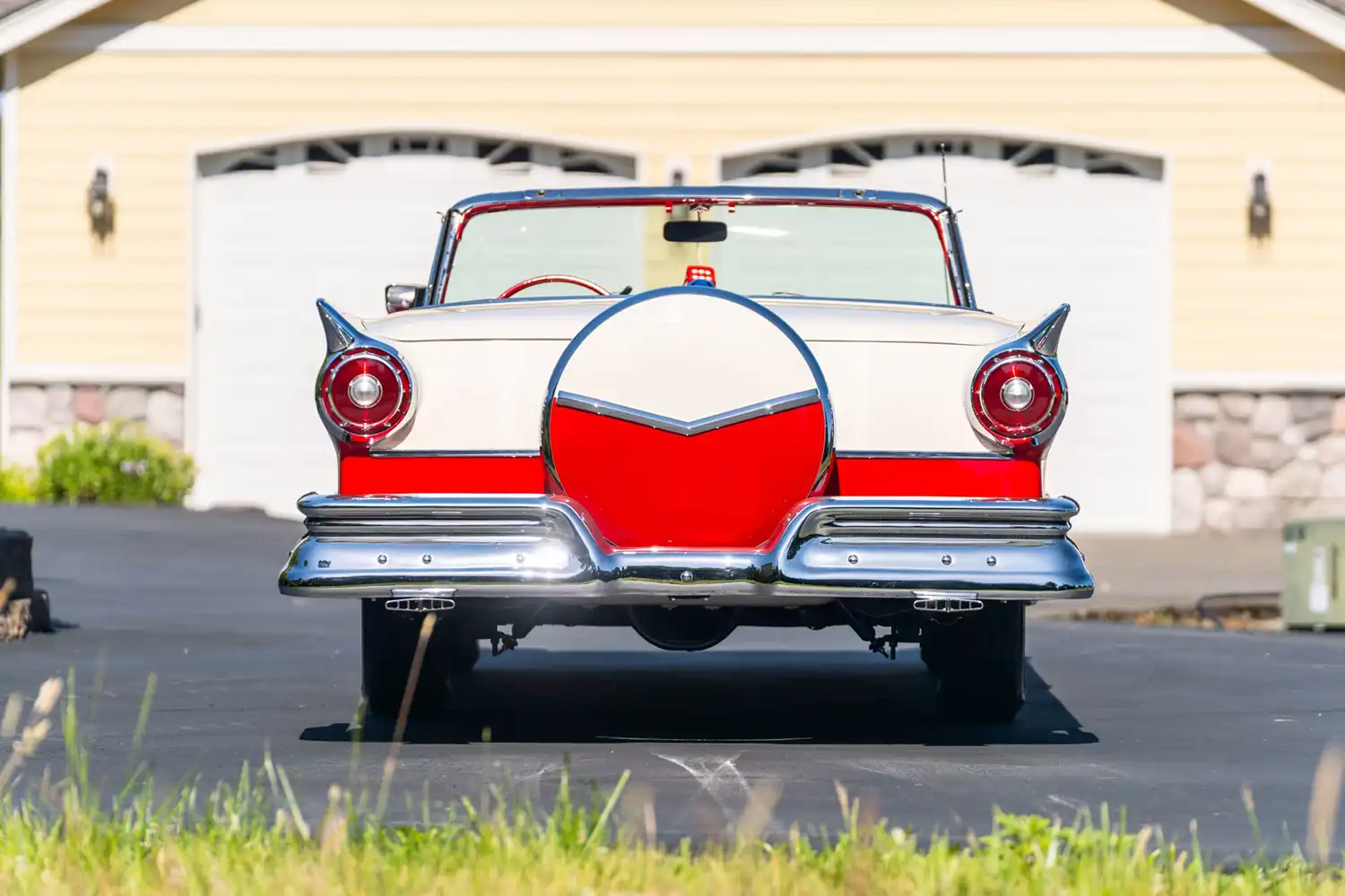 1957 Ford Fairlane 500 Skyliner