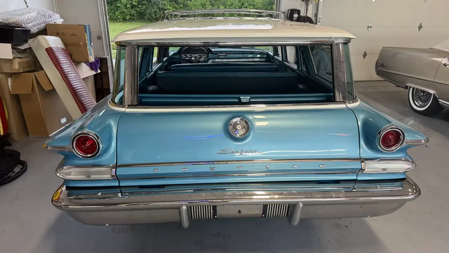1960 Pontiac Catalina Safari Wagon
