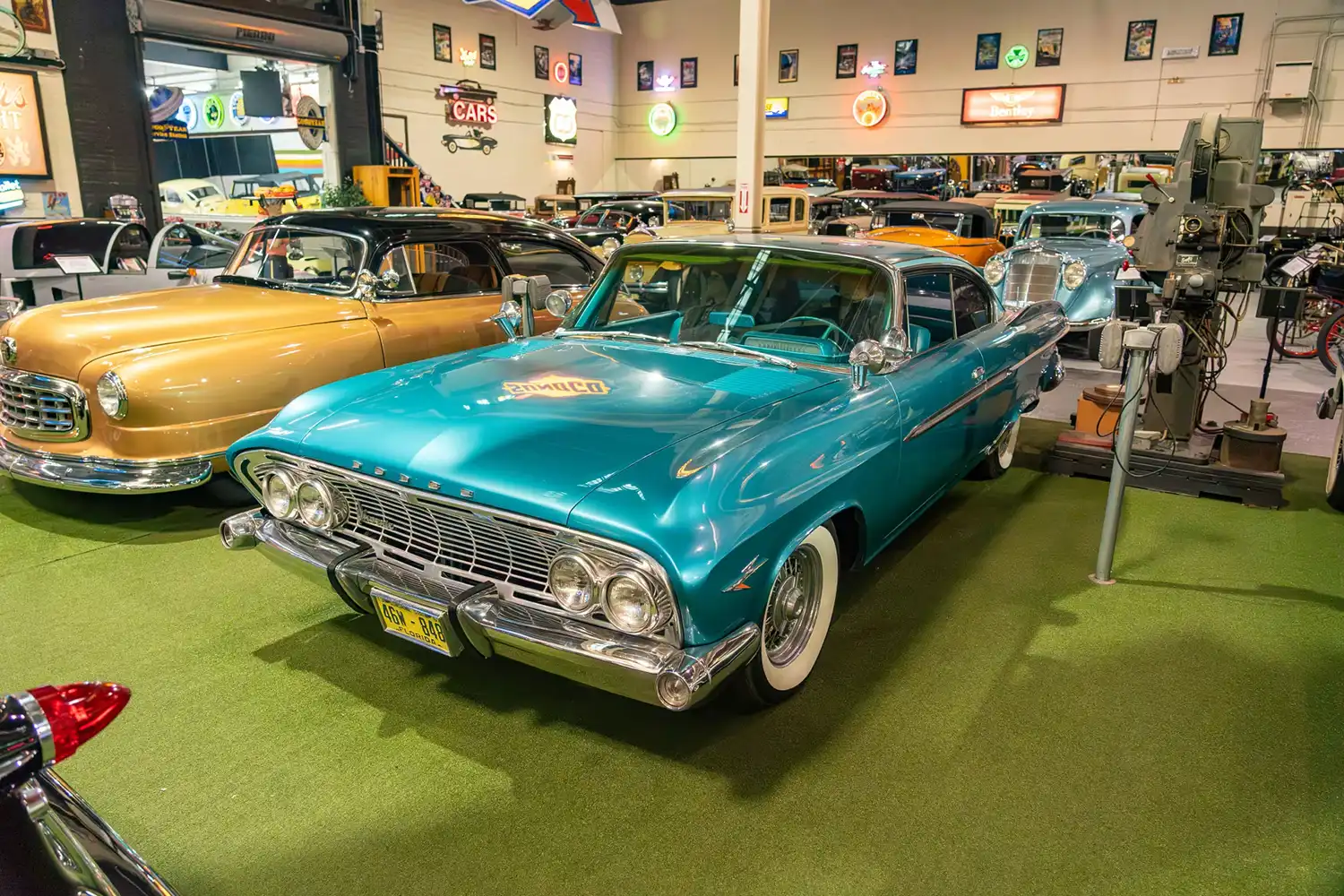 1961 Dodge Dart Phoenix