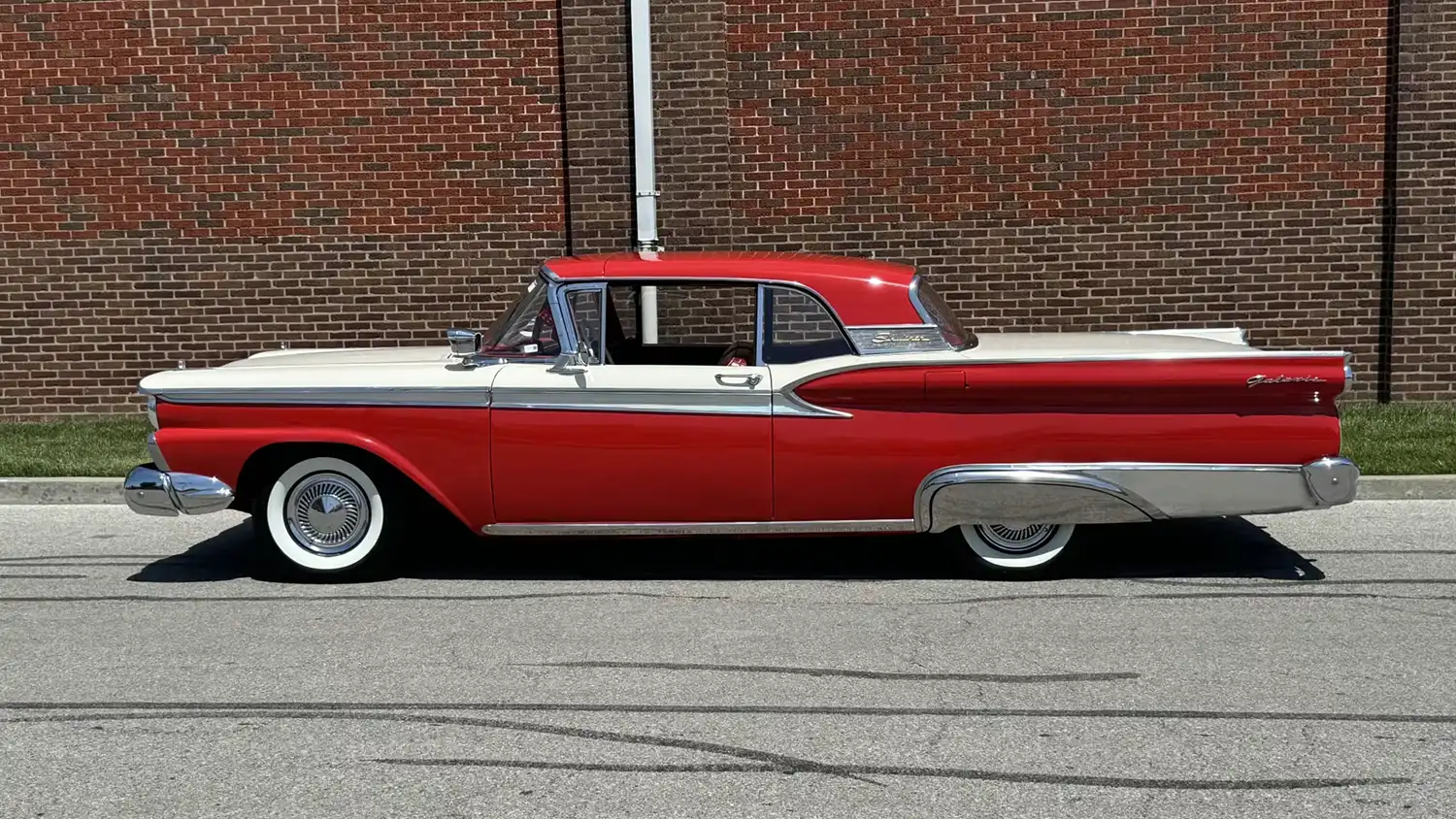 1959 Ford Fairlane Skyliner