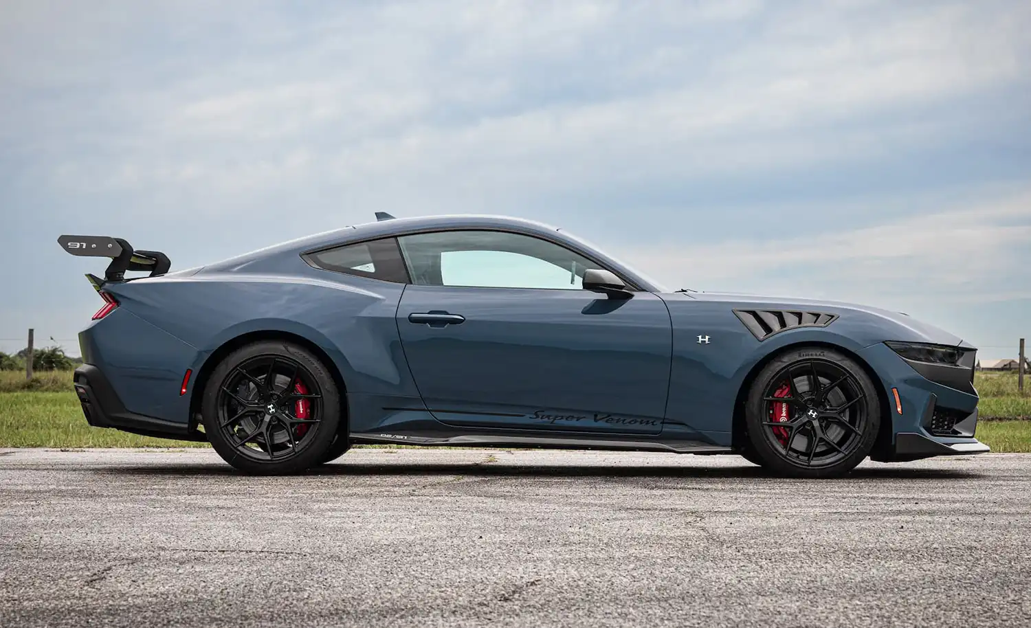 2025 Ford Mustang Dark Horse Super Venom