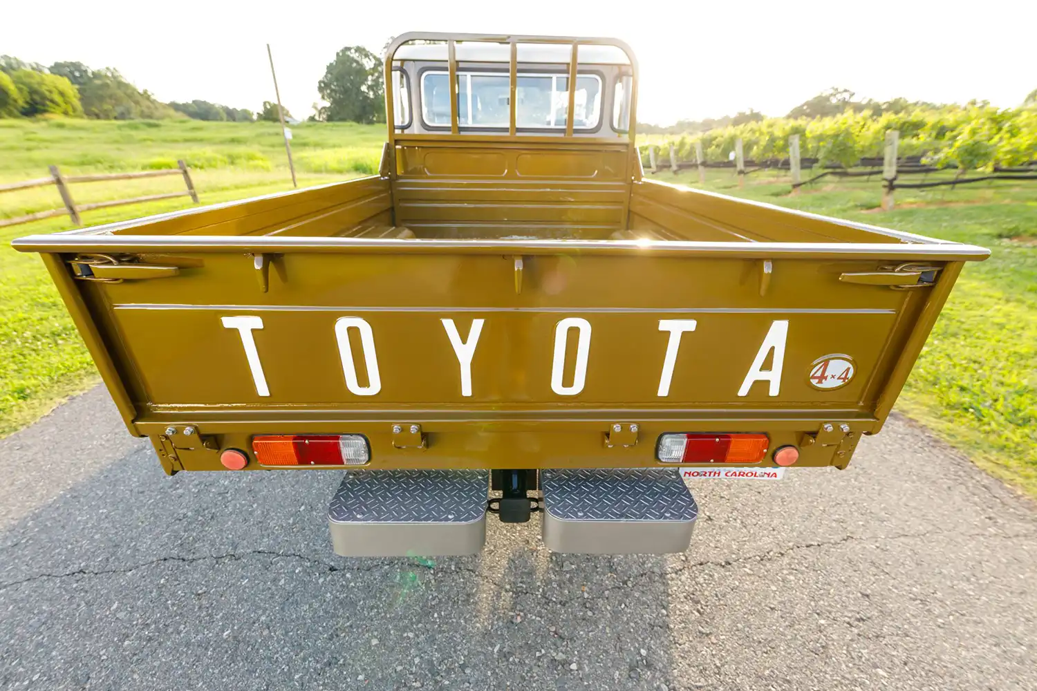 1982 Toyota Land Cruiser FJ45 Pickup