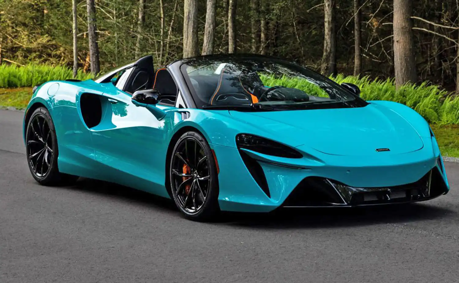 2025 McLaren Artura Spider