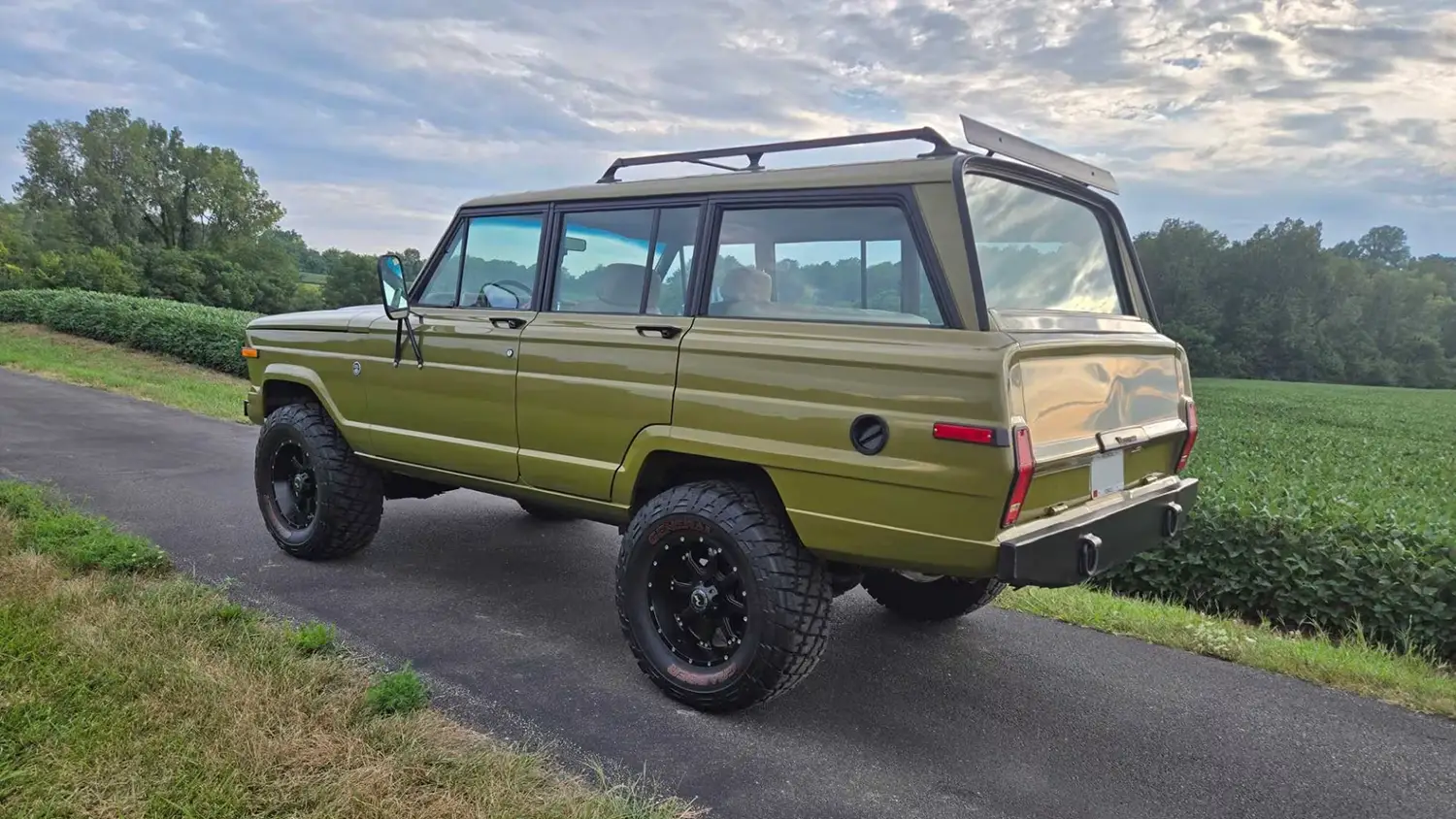 1986 Jeep Grand Wagoneer