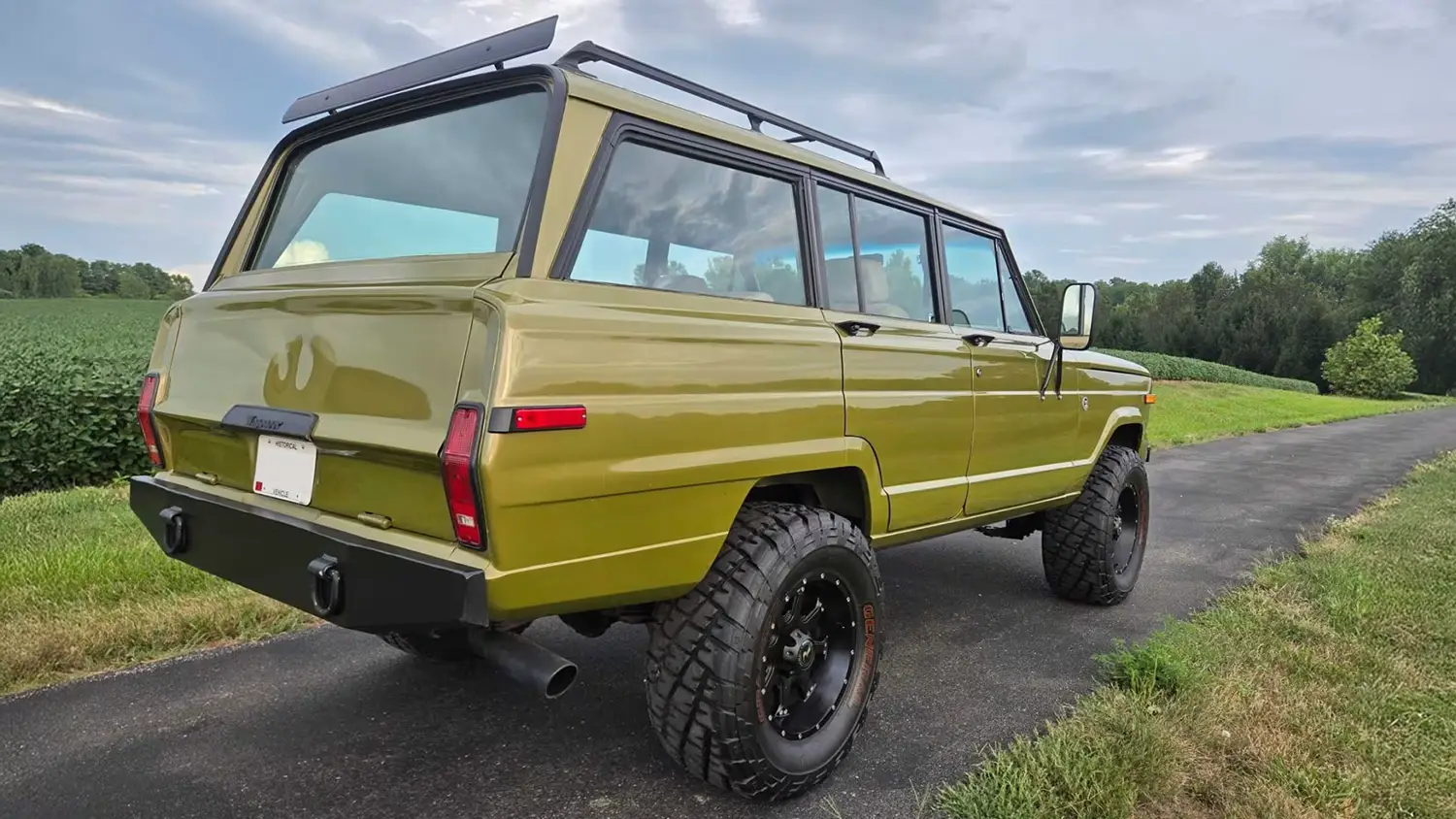 1986 Jeep Grand Wagoneer