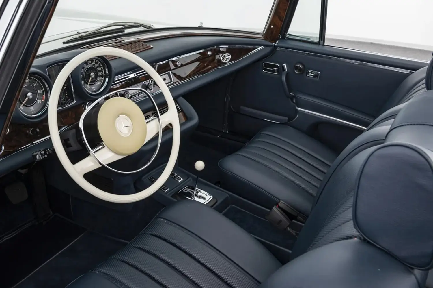 Brabus-Restored Mercedes-Benz 280 SE 3.5