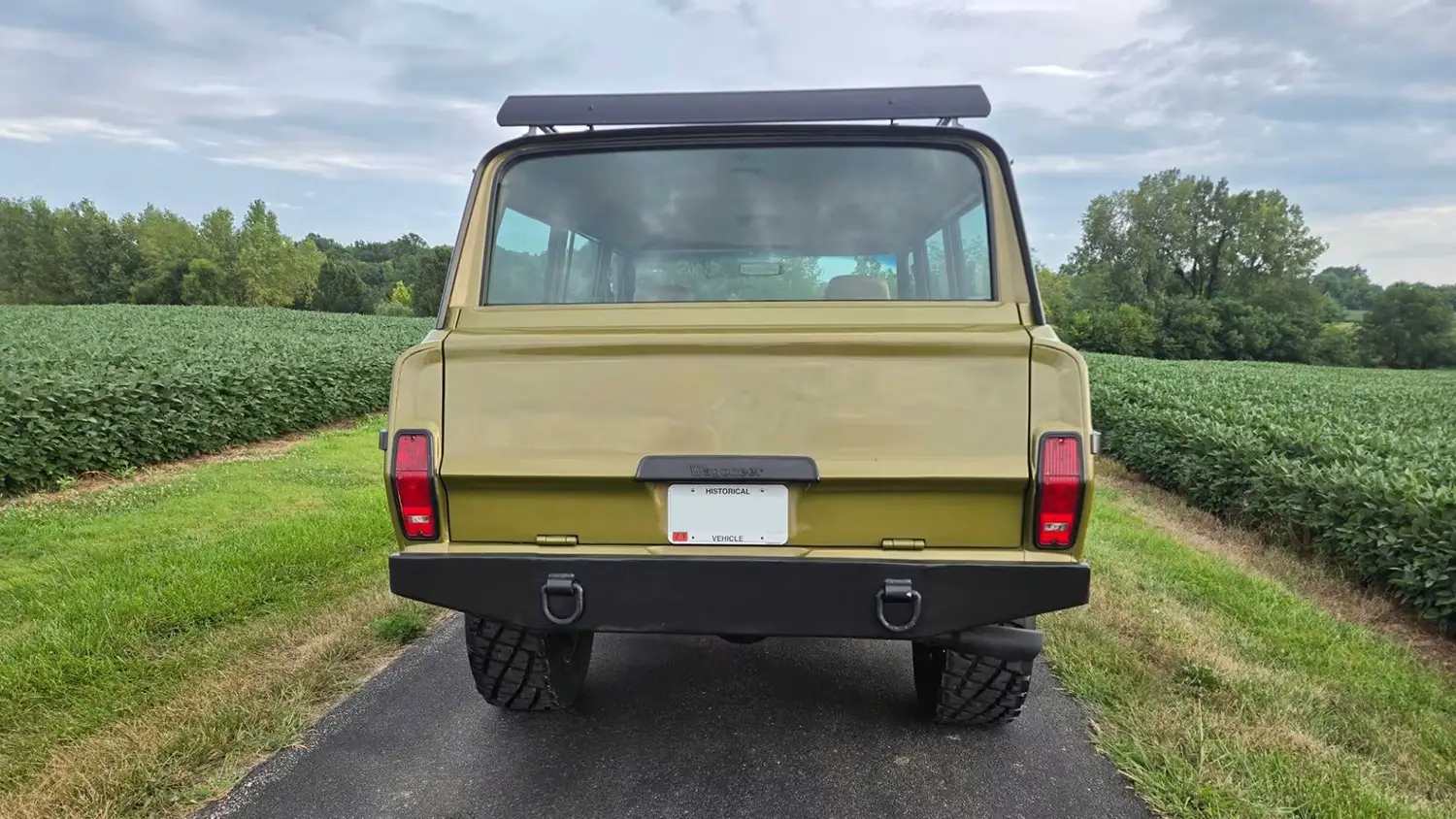 1986 Jeep Grand Wagoneer