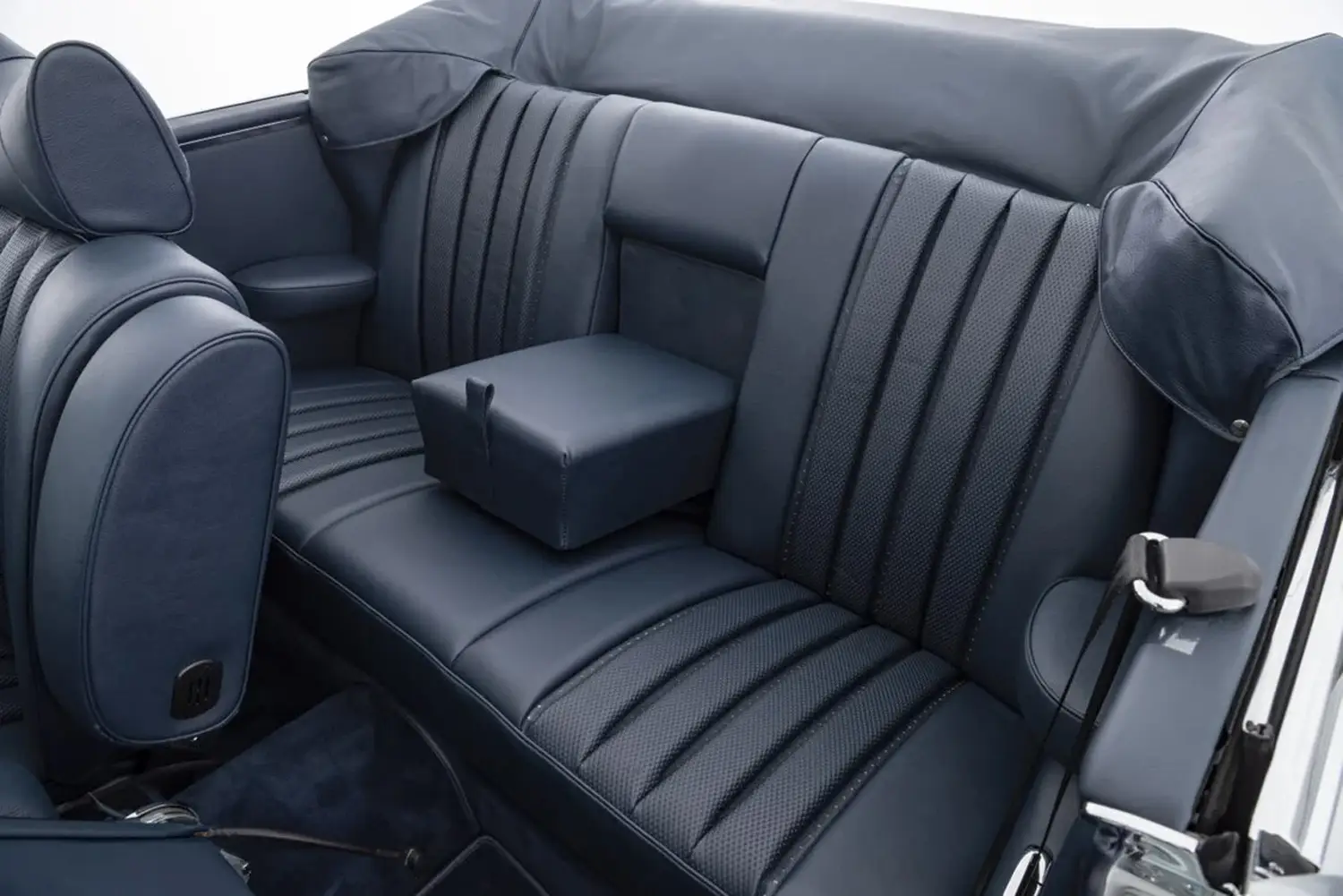 Brabus-Restored Mercedes-Benz 280 SE 3.5