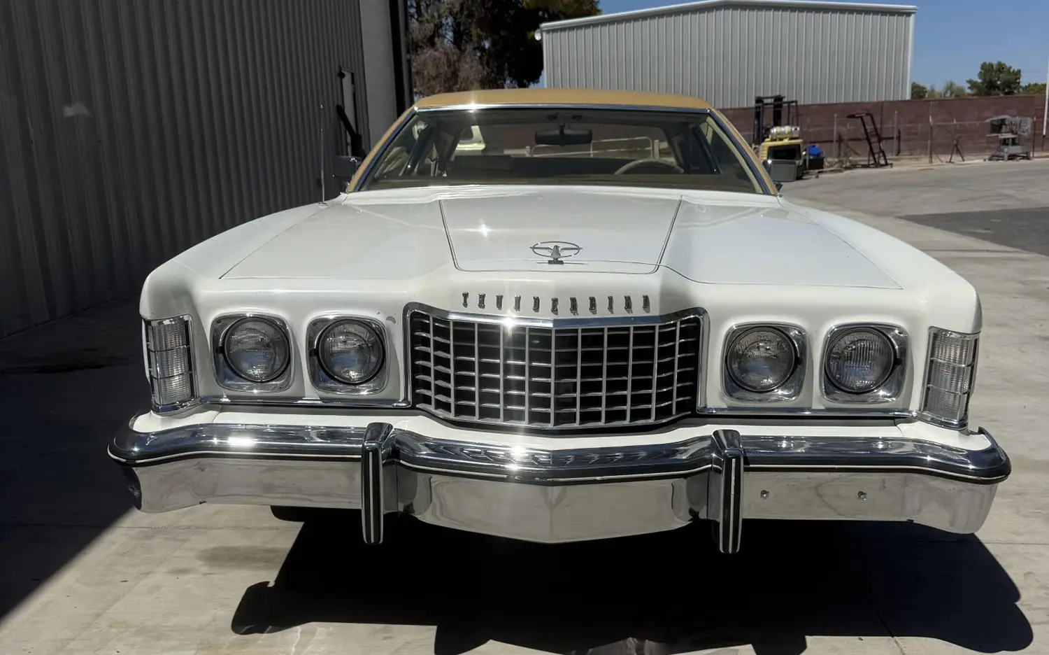 1974 Ford Thunderbird