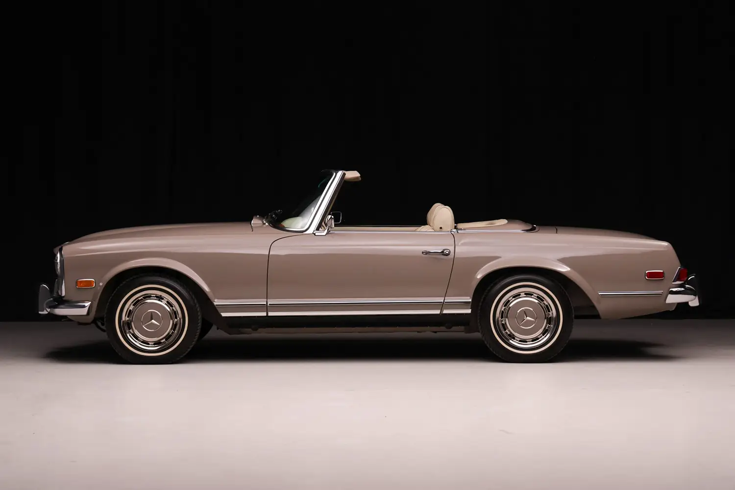 1969 Mercedes-Benz 280SL