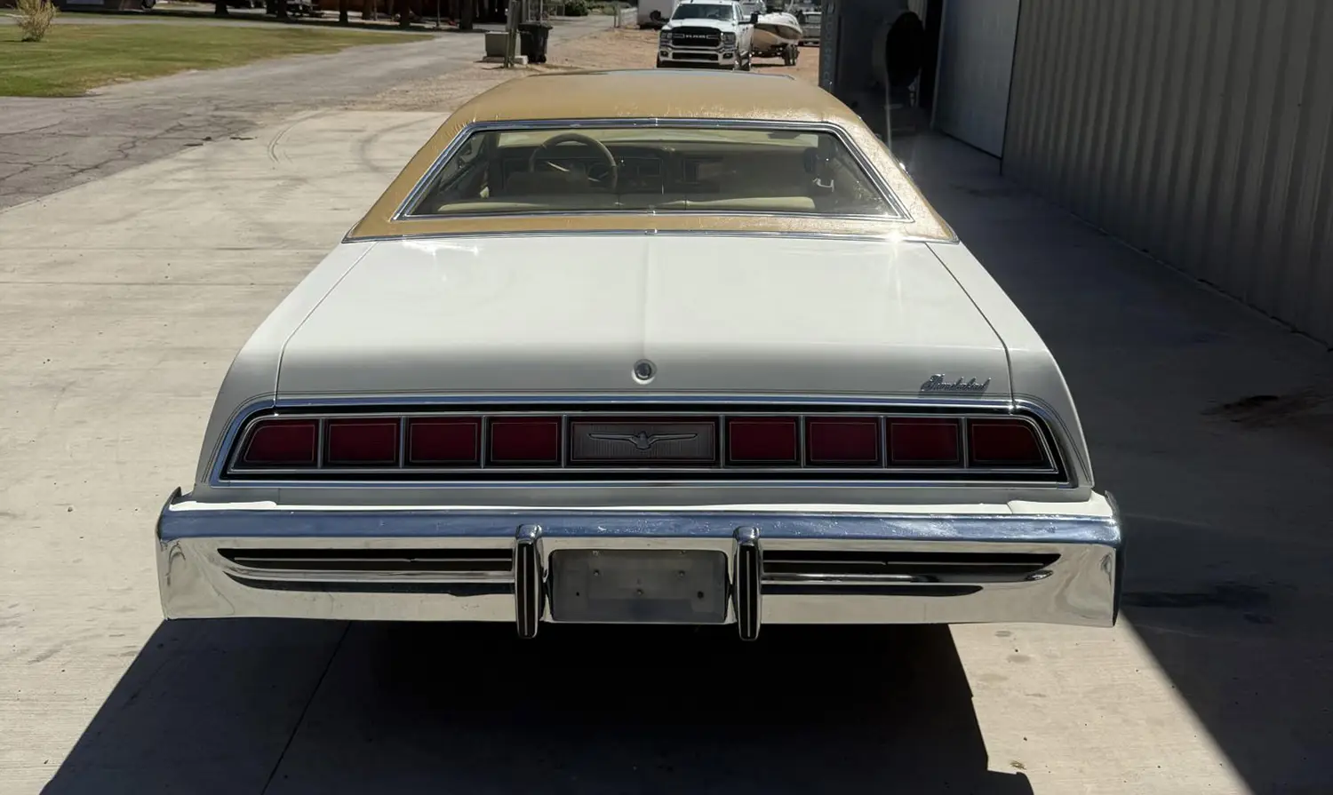 1974 Ford Thunderbird