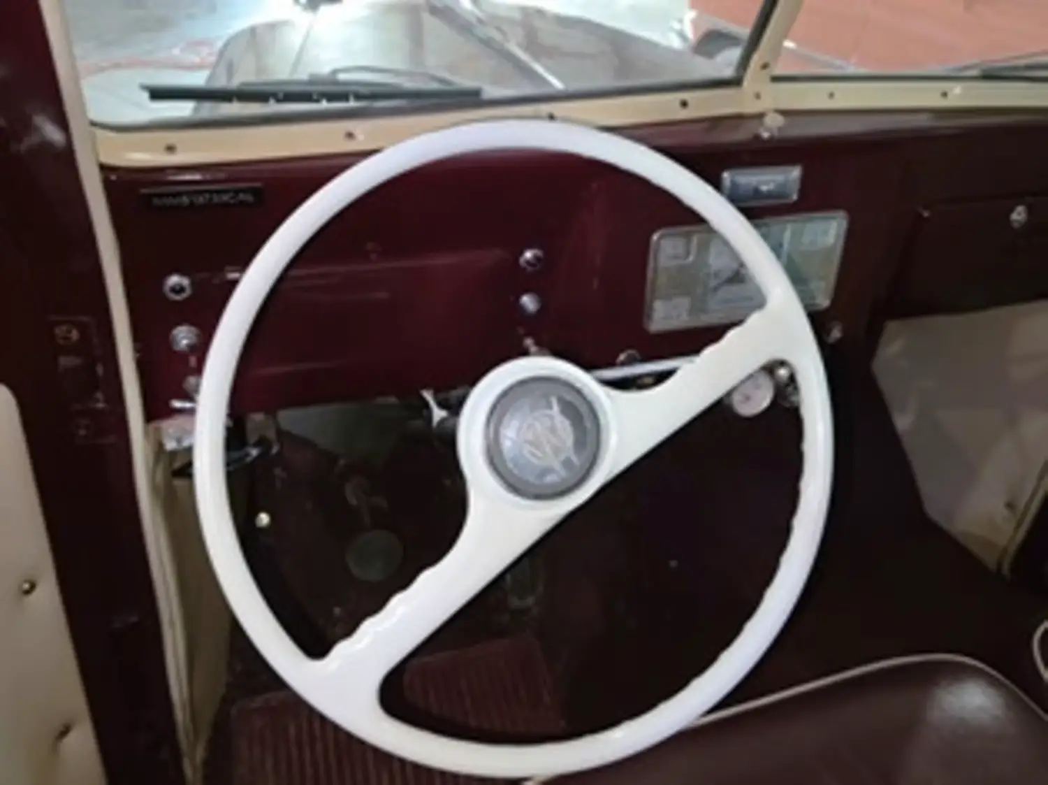 1948 Willys-Overland Jeepster