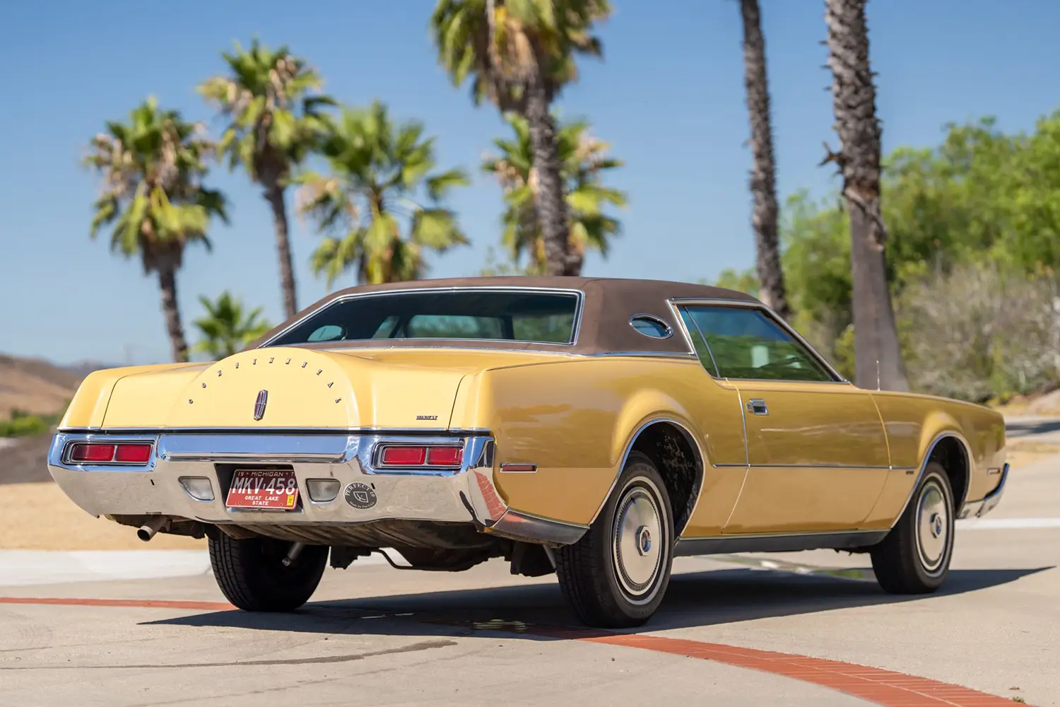 1972 Lincoln Continental Mark IV