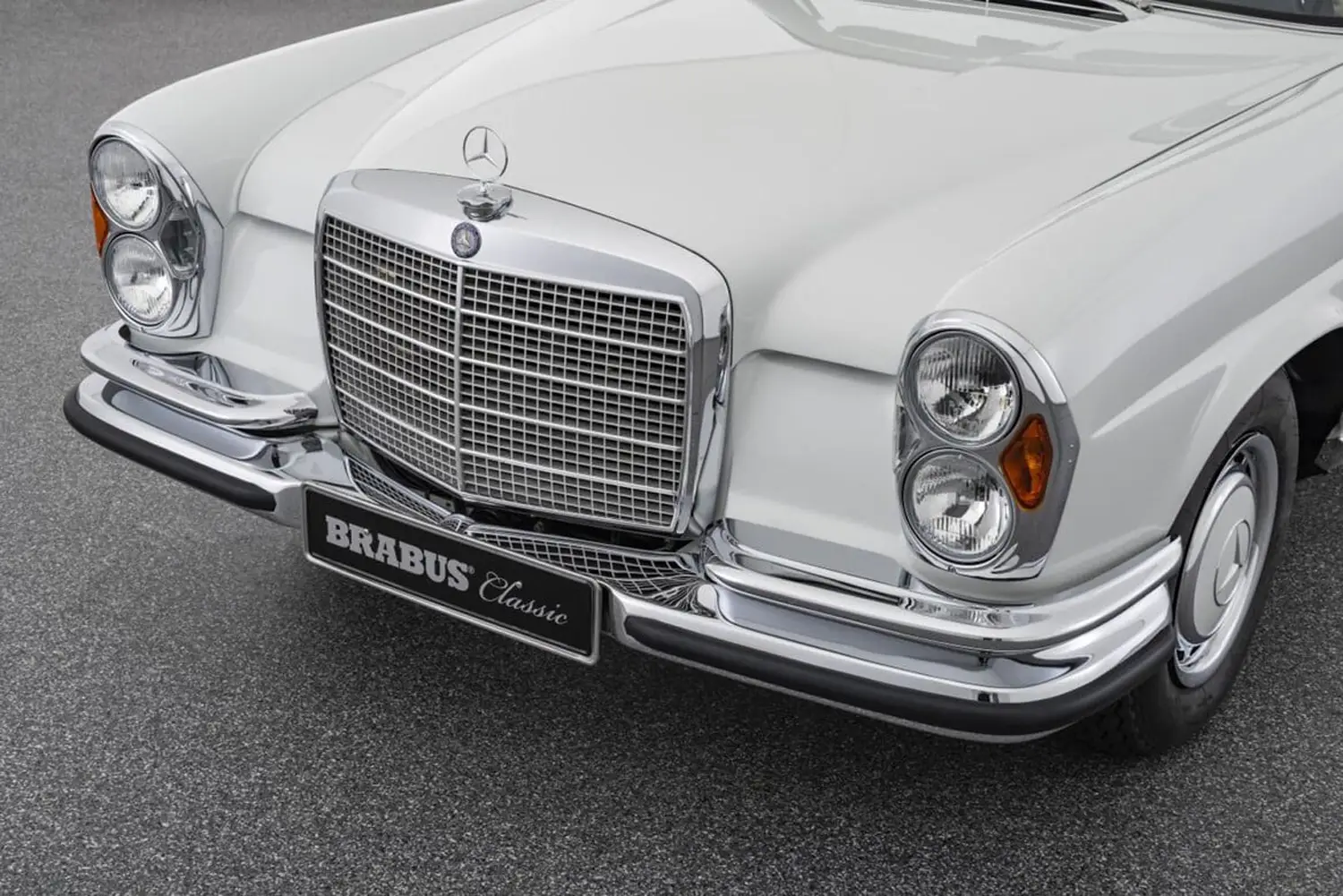 Brabus-Restored Mercedes-Benz 280 SE 3.5