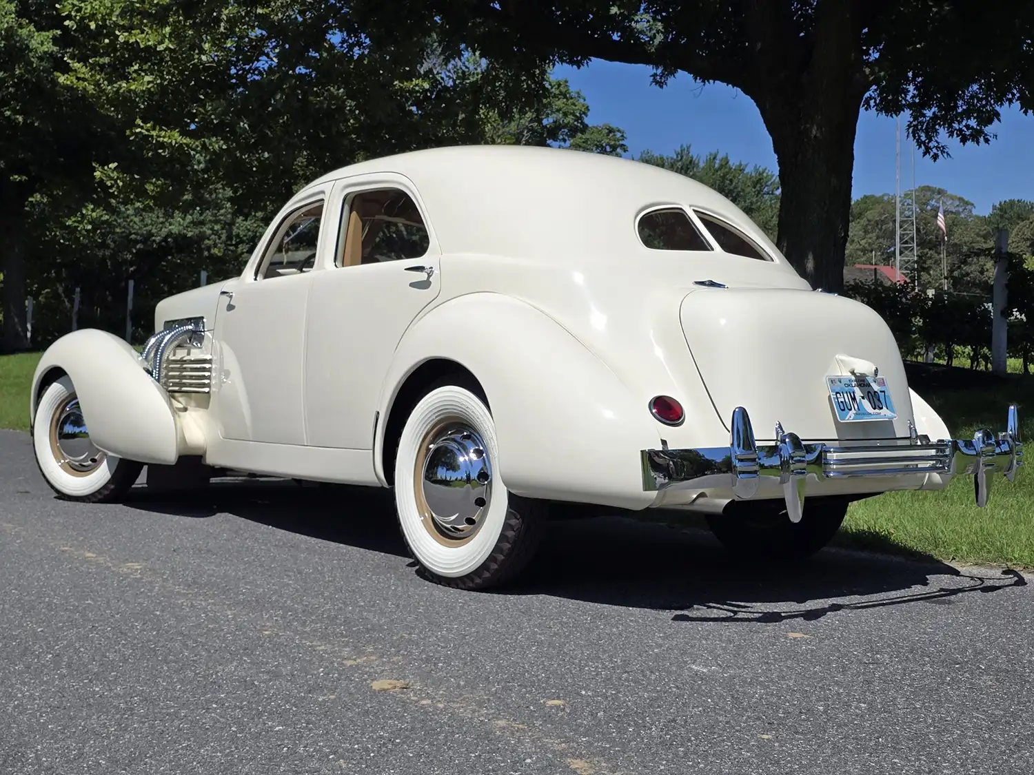 1937 Cord 812 Custom Berline
