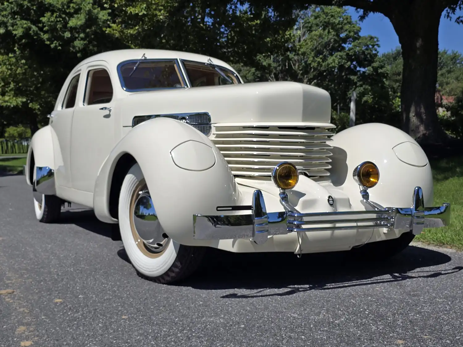 1937 Cord 812 Custom Berline