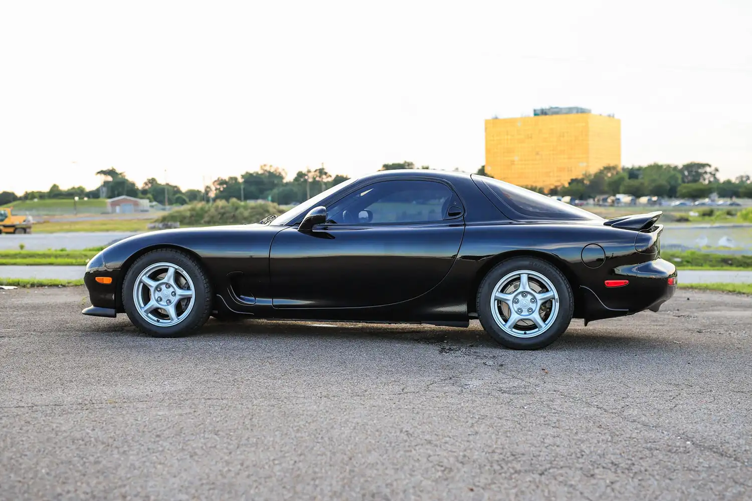 1993 Mazda RX-7 R-1