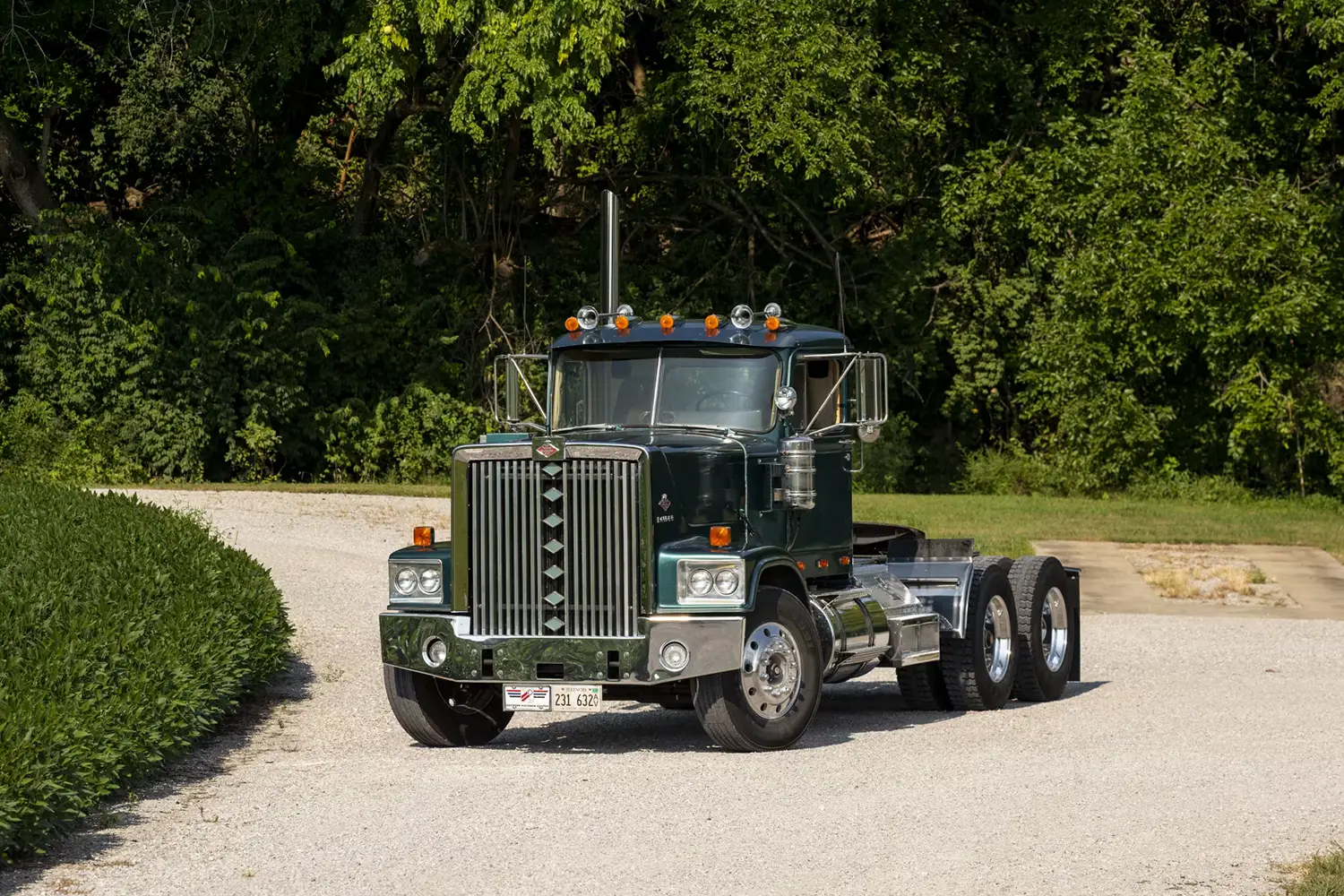 1975 Diamond Reo C119 Raider