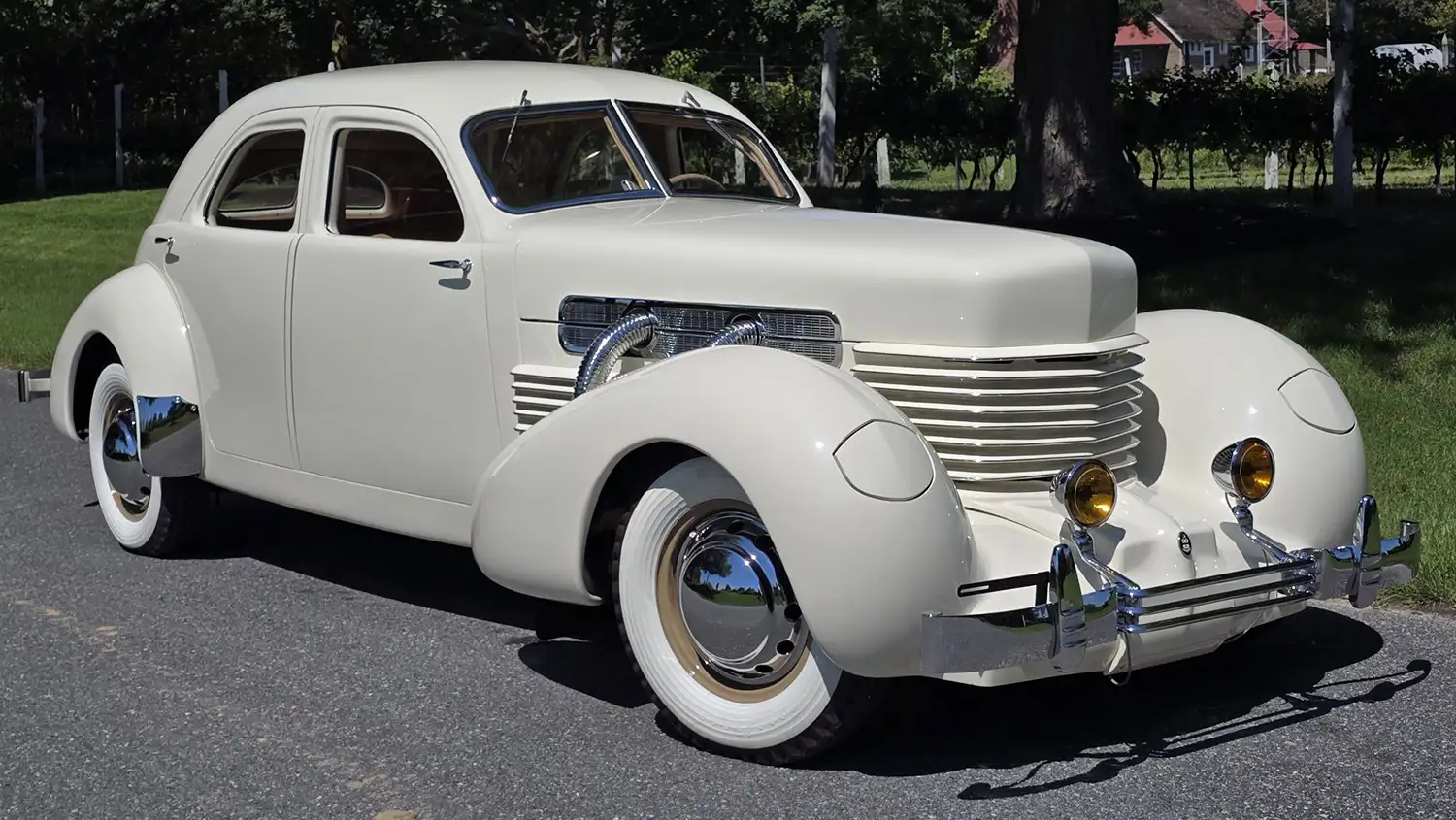 1937 Cord 812 Custom Berline