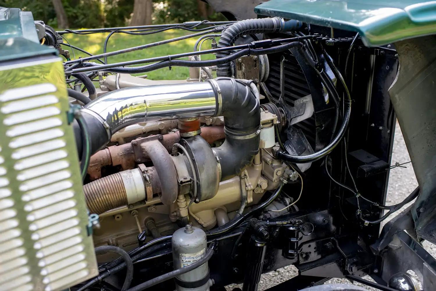 1975 Diamond Reo C119 Raider