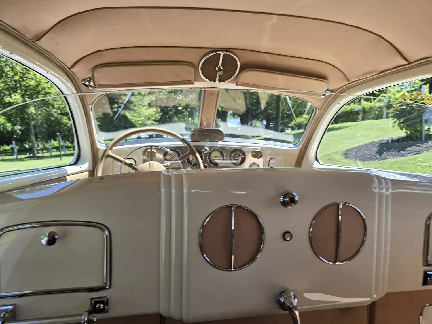 1937 Cord 812 Custom Berline