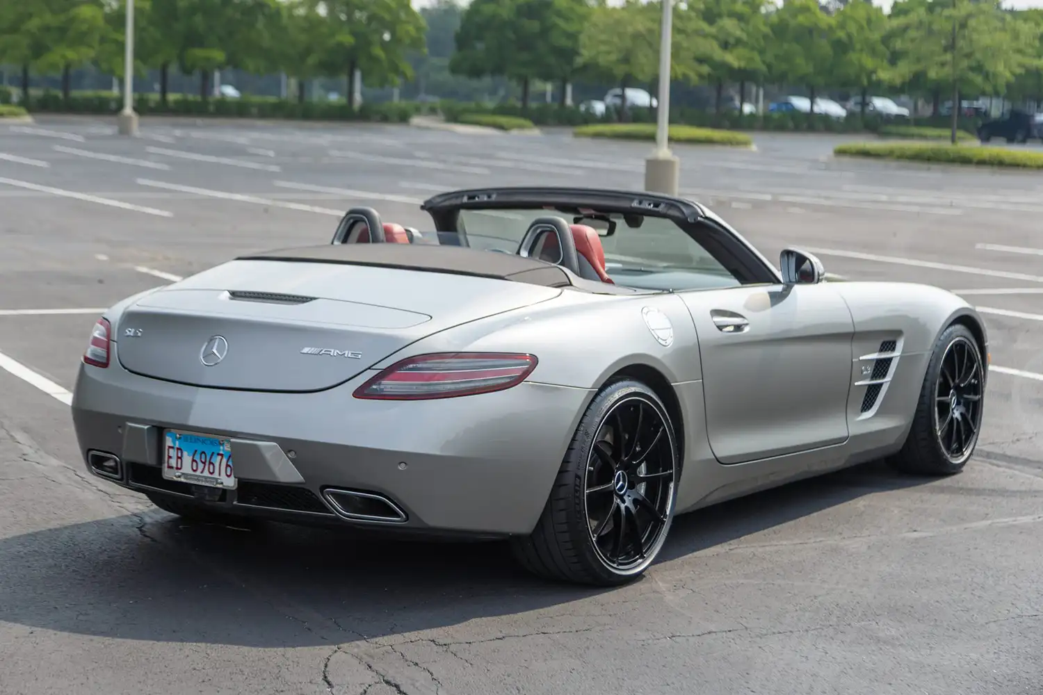 2012 Mercedes-Benz SLS AMG Roadster