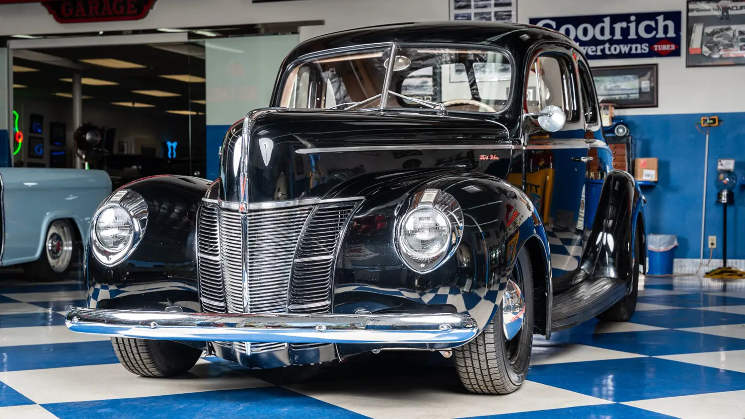1940 Ford Coupe Hot Rod