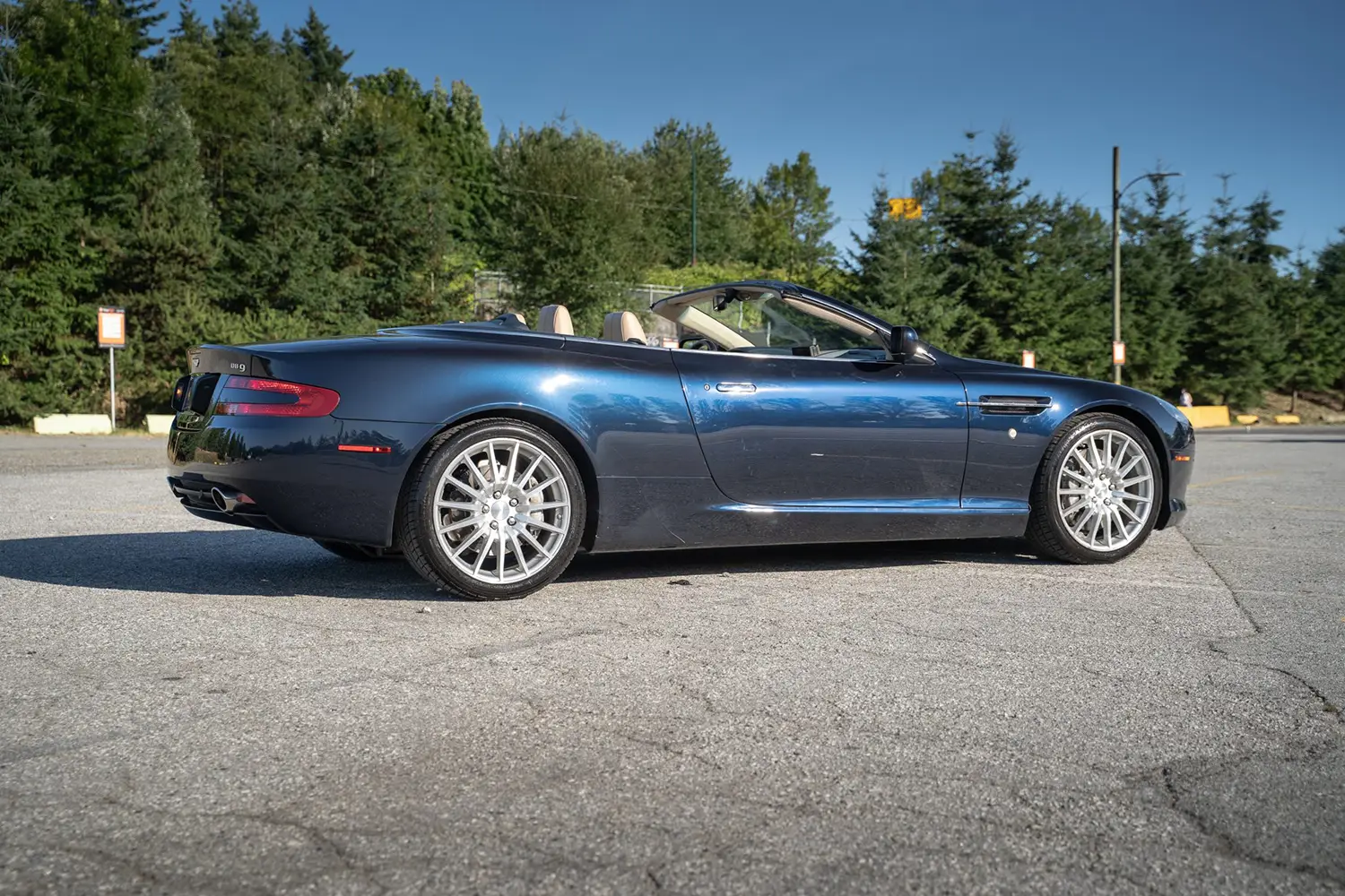 2007 Aston Martin DB9 Volante