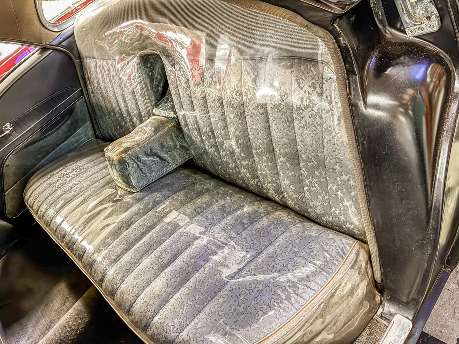 1957 Oldsmobile Starfire 98 Sedan