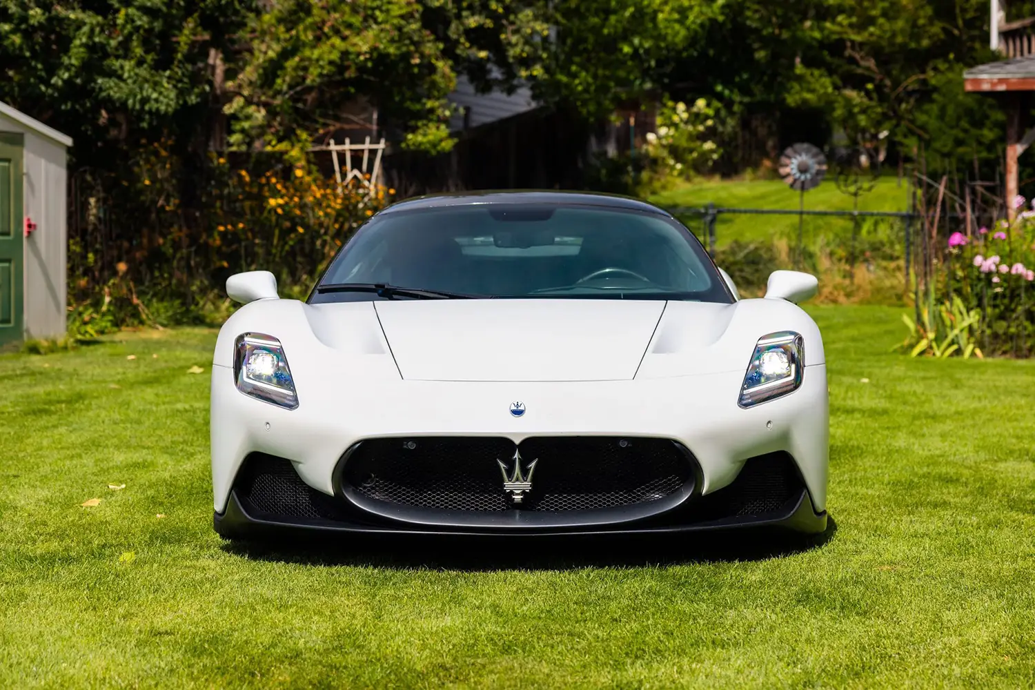 Matte White, Wild Heart: The 2022 Maserati MC20 Coupe