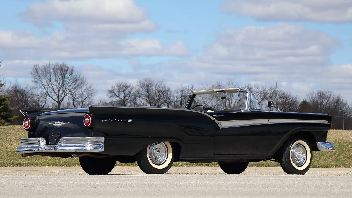 1957 Ford Fairlane 500 F-Code Skyliner
