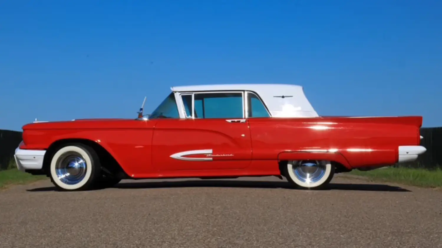 1959 Ford Thunderbird