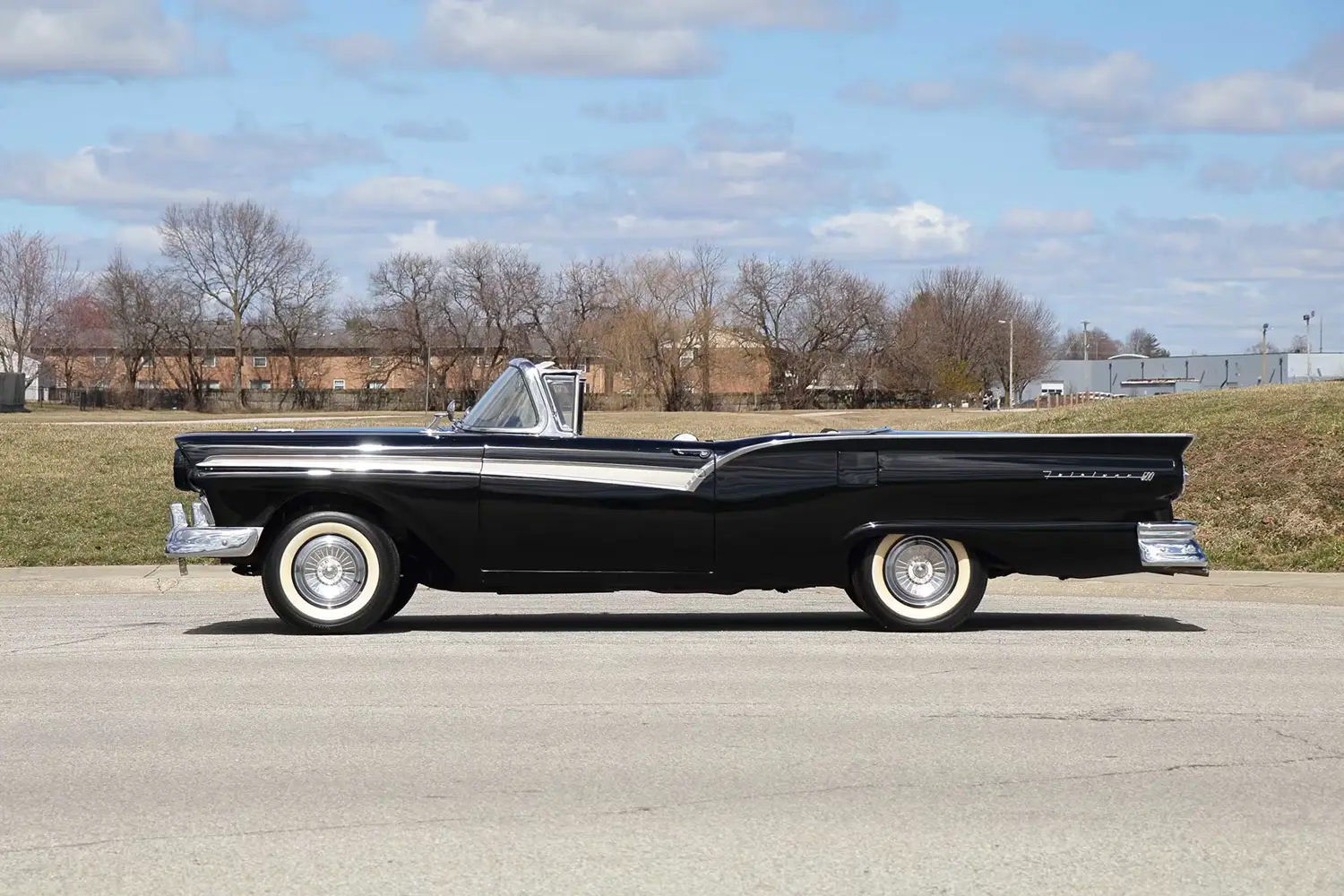 1957 Ford Fairlane 500 F-Code Skyliner