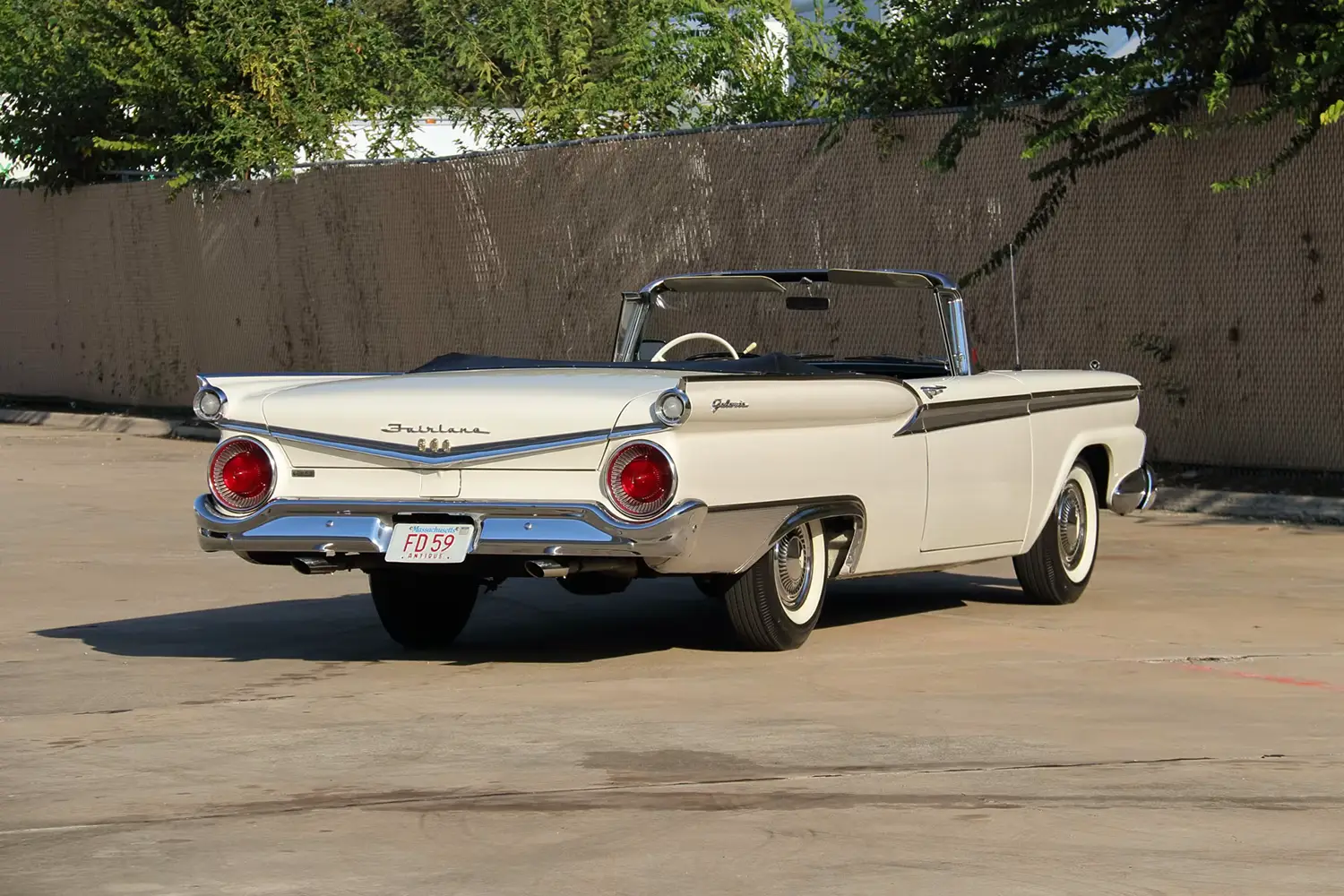 1959 Ford Fairlane 500 Galaxie Sunliner