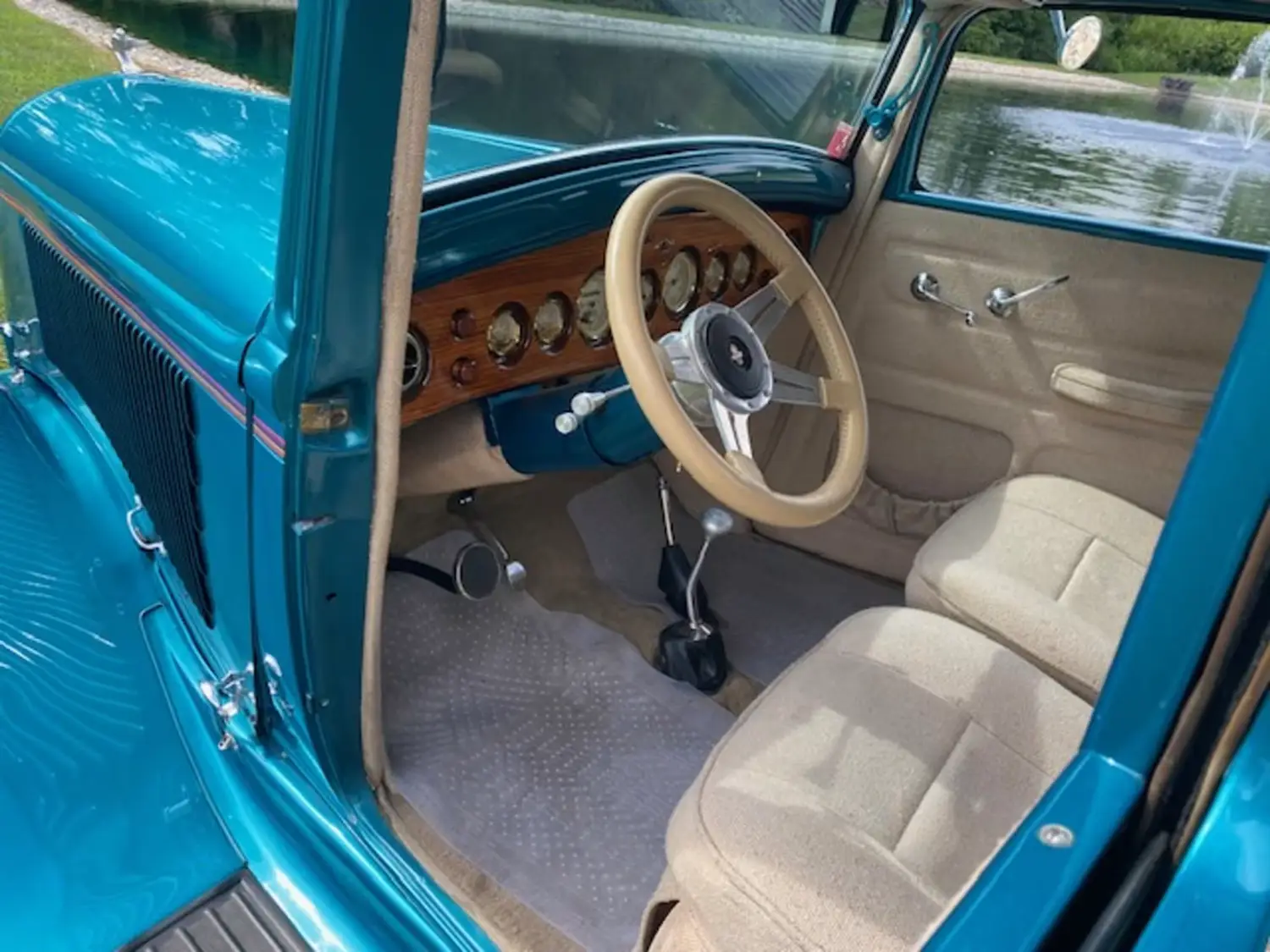 1933 Plymouth Deluxe Coupe