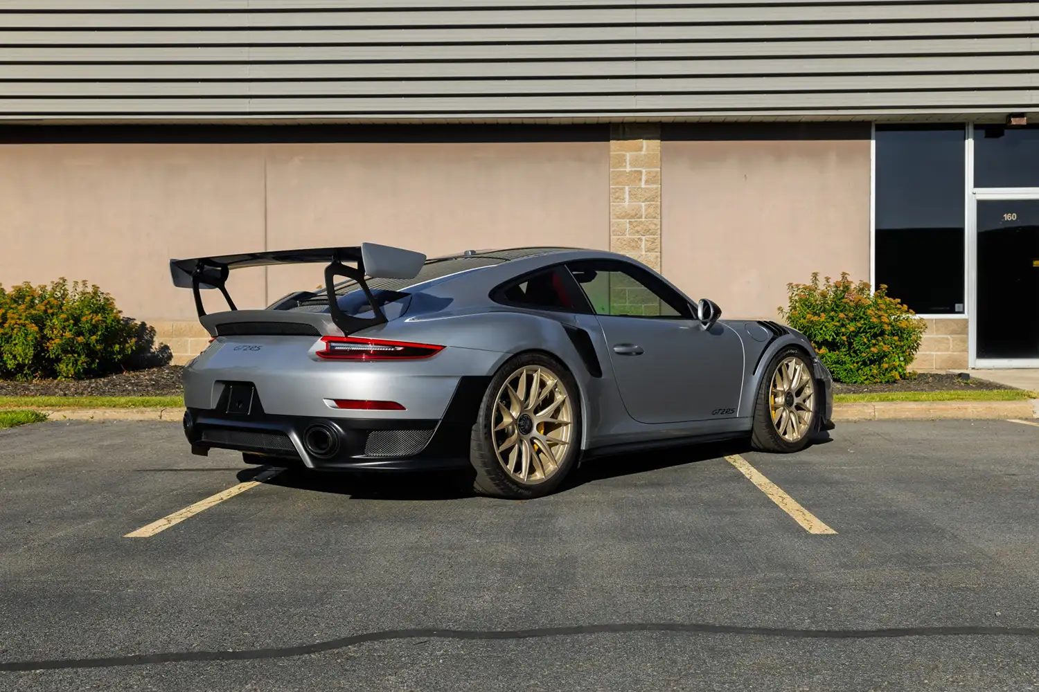 2018 Porsche 911 GT2 RS Weissach