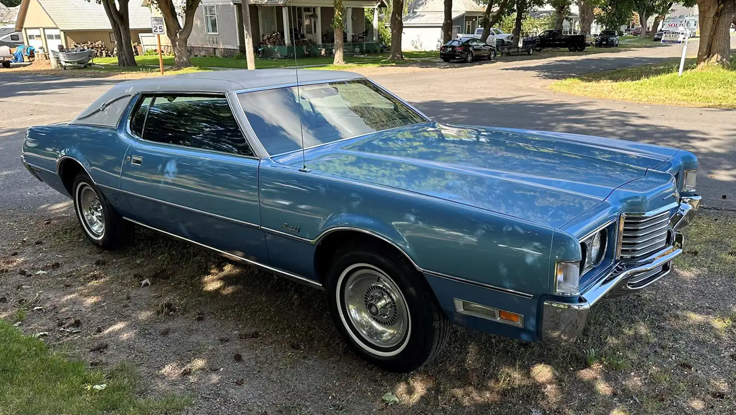1972 Ford Thunderbird