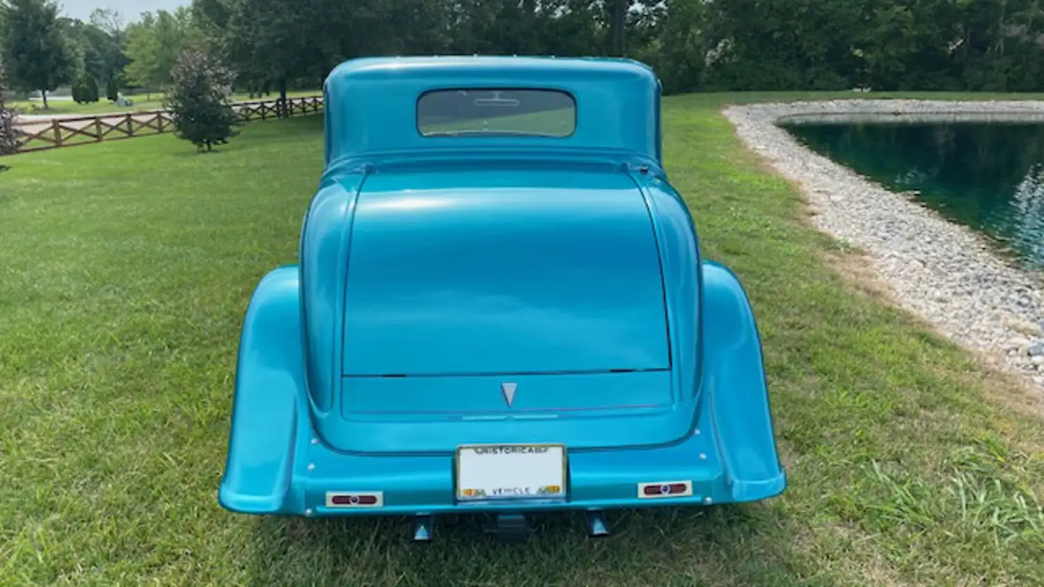 1933 Plymouth Deluxe Coupe