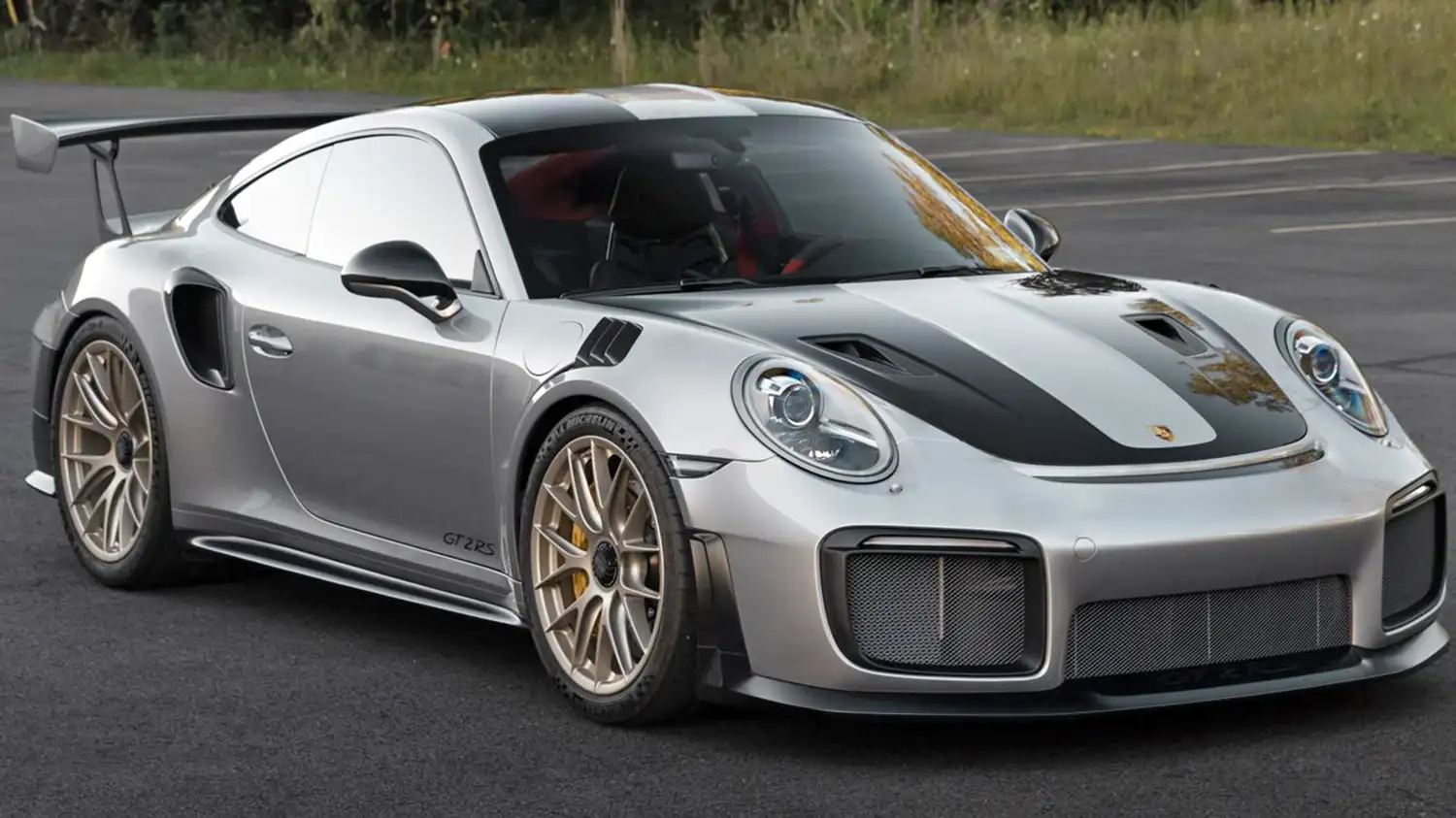 2018 Porsche 911 GT2 RS Weissach